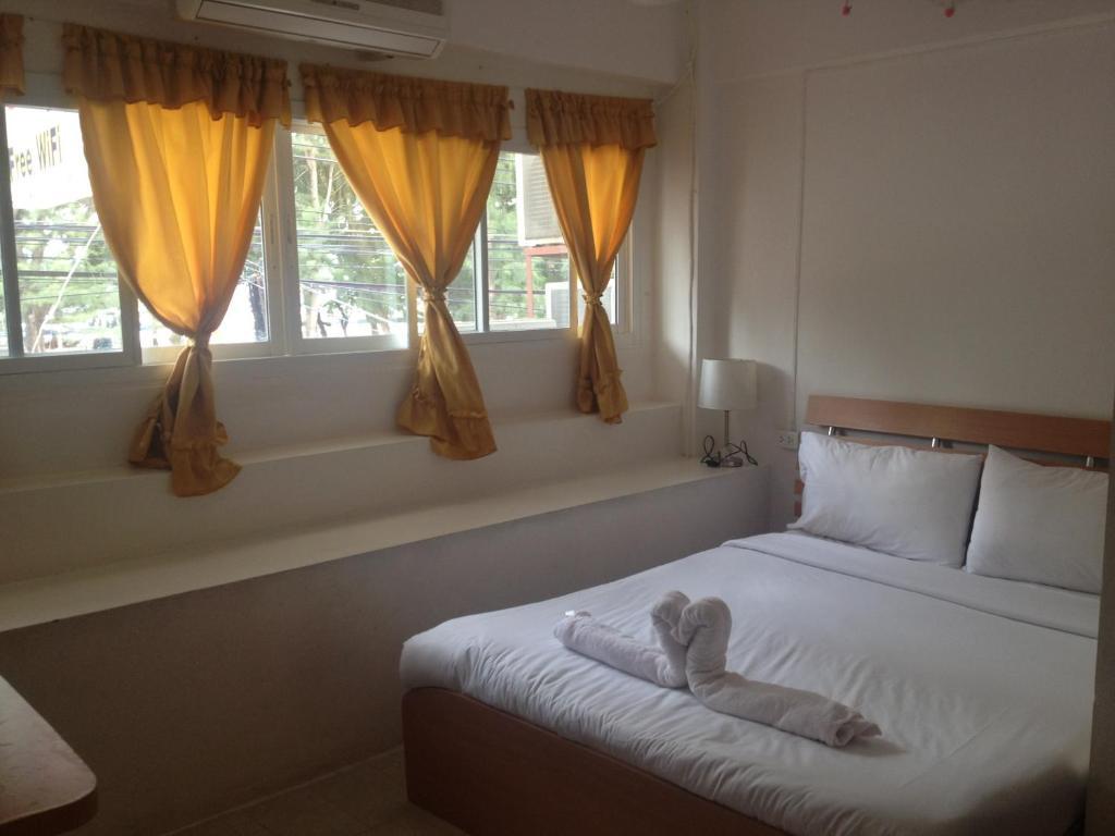 Cha-Am Seaside Hotel Habitación foto